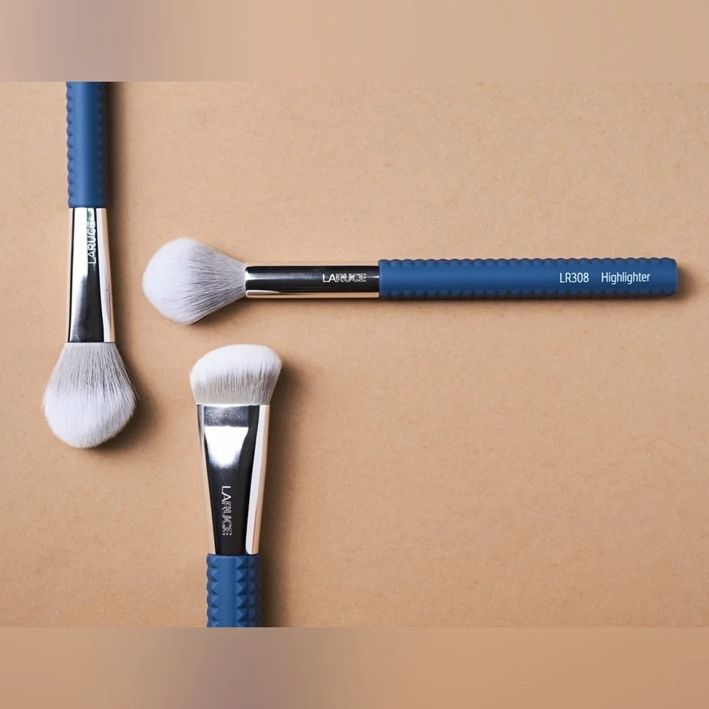✨ LARUCE Lupe Cheek Brush Set — 3-Piece Luxe Face Trio ✨